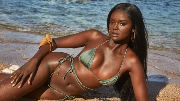 Duckie Thot